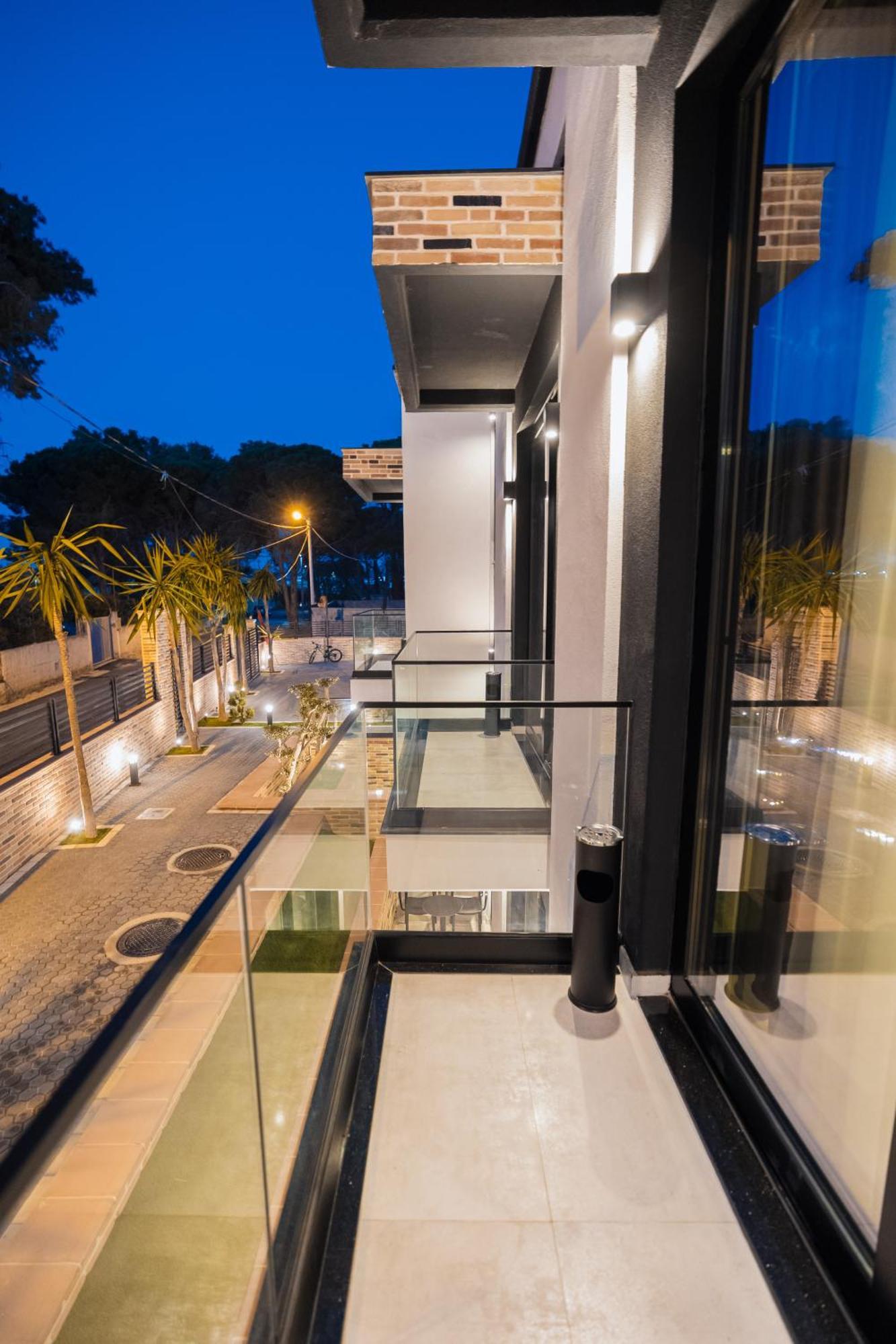 Hotel Beke Vlore Exterior photo