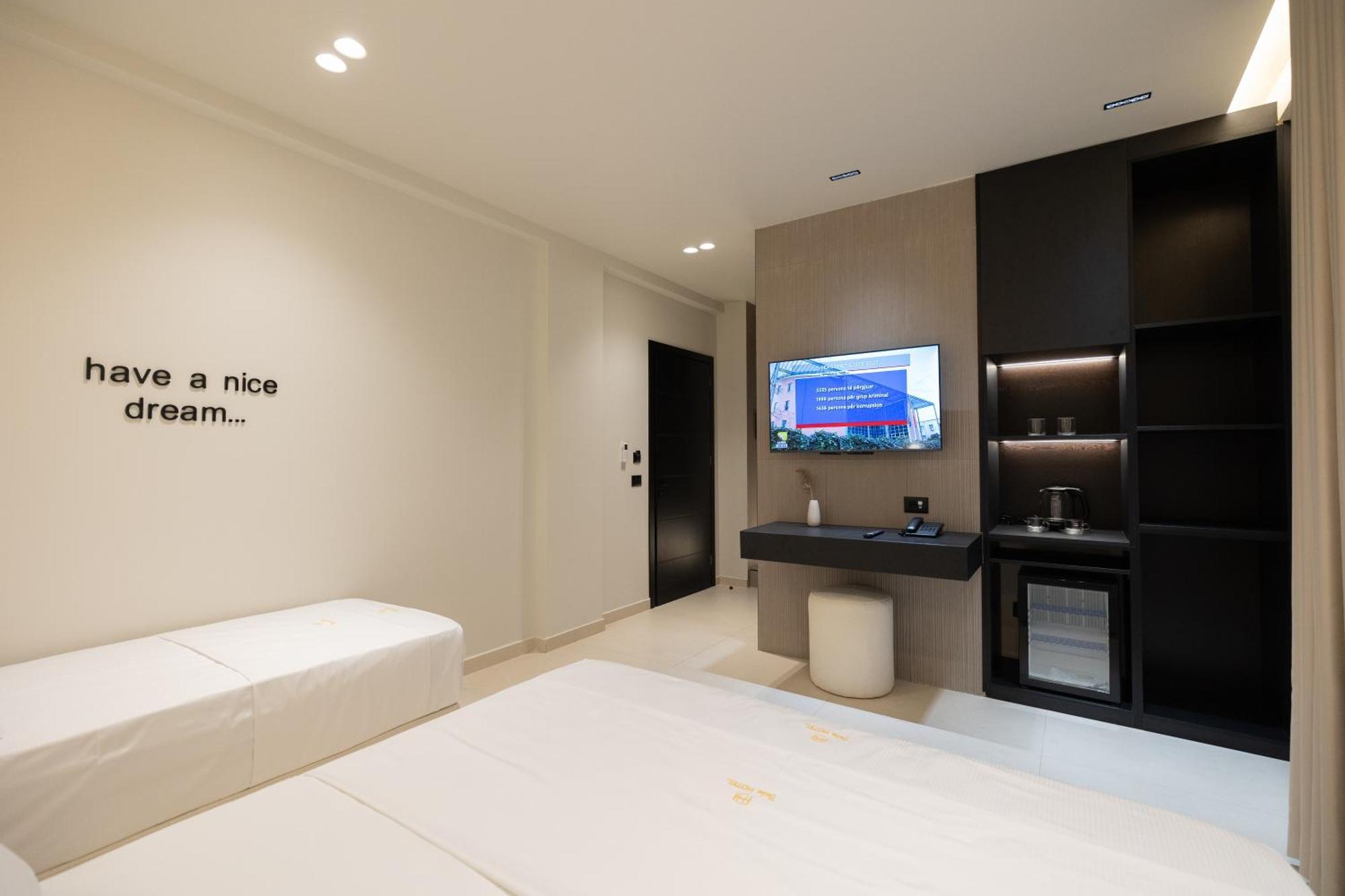 Hotel Beke Vlore Exterior photo
